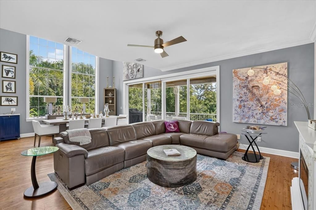 For Sale: $1,999,000 (3 beds, 3 baths, 2856 Square Feet)