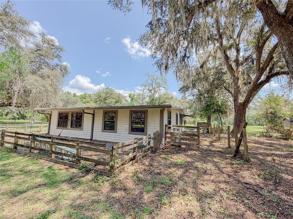 En Venta: $479,000 (2 camas, 1 baños, 1440 Pies cuadrados)
