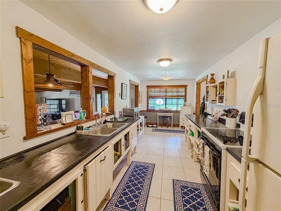 En Venta: $479,000 (2 camas, 1 baños, 1440 Pies cuadrados)