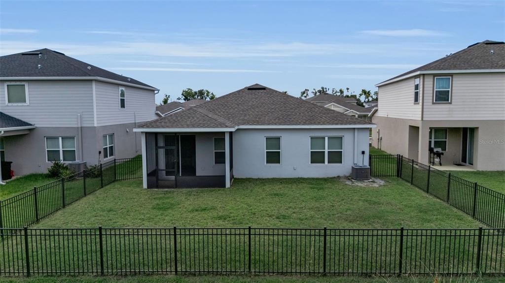For Sale: $365,000 (4 beds, 2 baths, 1808 Square Feet)
