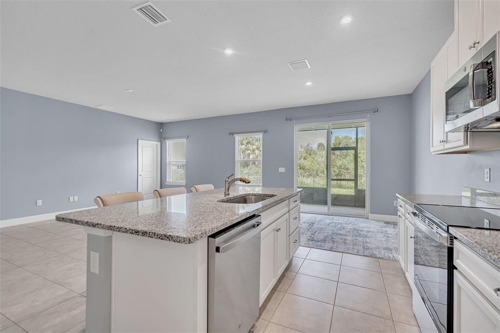 For Sale: $365,000 (4 beds, 2 baths, 1808 Square Feet)