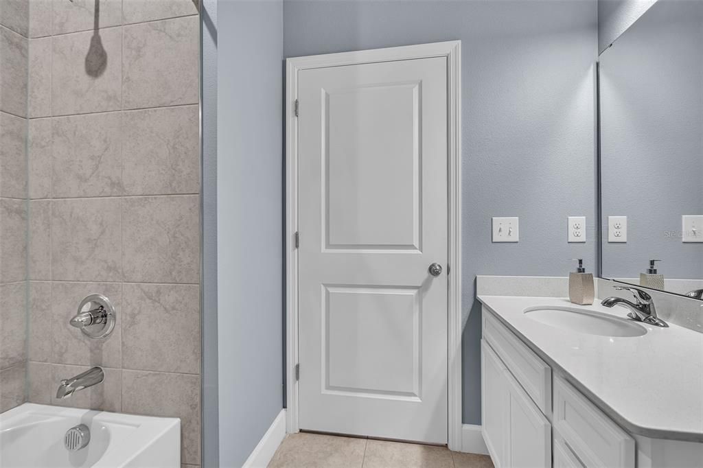 For Sale: $365,000 (4 beds, 2 baths, 1808 Square Feet)