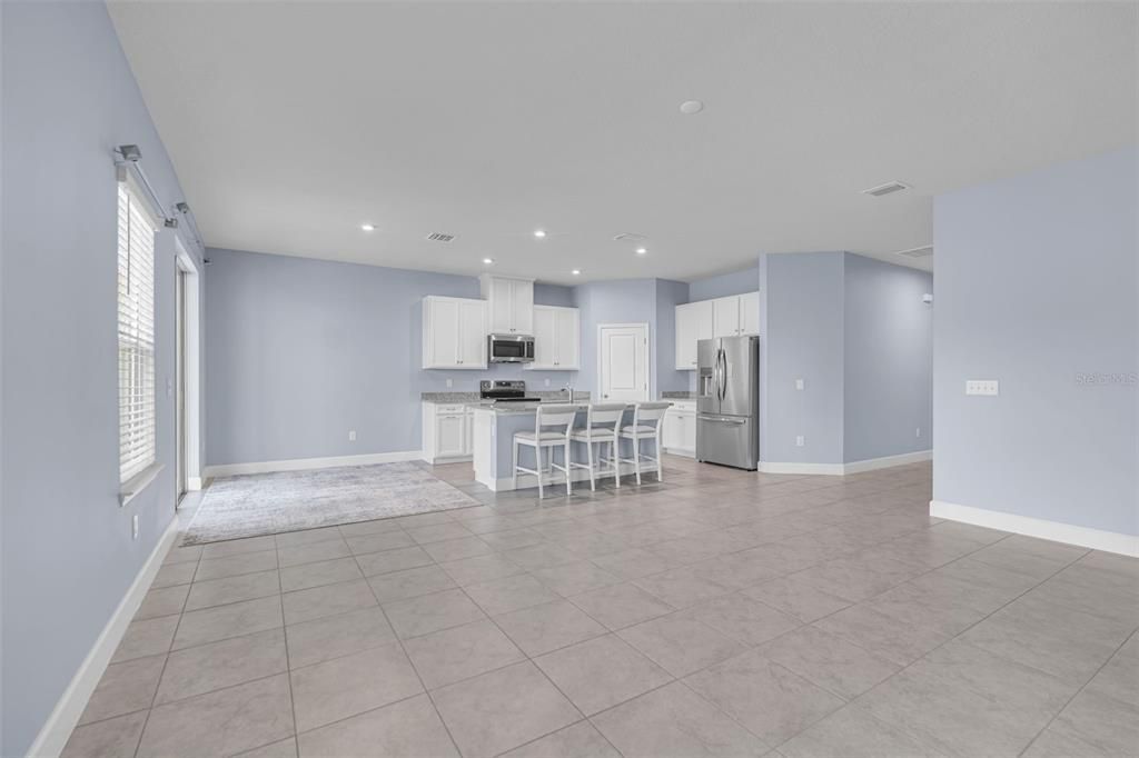 For Sale: $365,000 (4 beds, 2 baths, 1808 Square Feet)