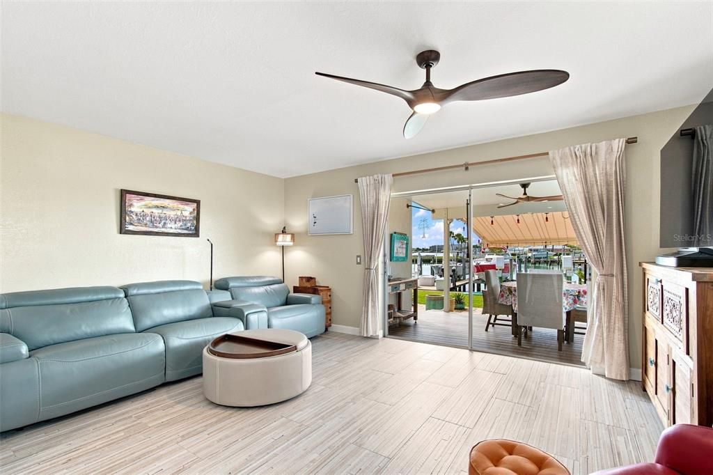 En Venta: $750,000 (2 camas, 1 baños, 1100 Pies cuadrados)