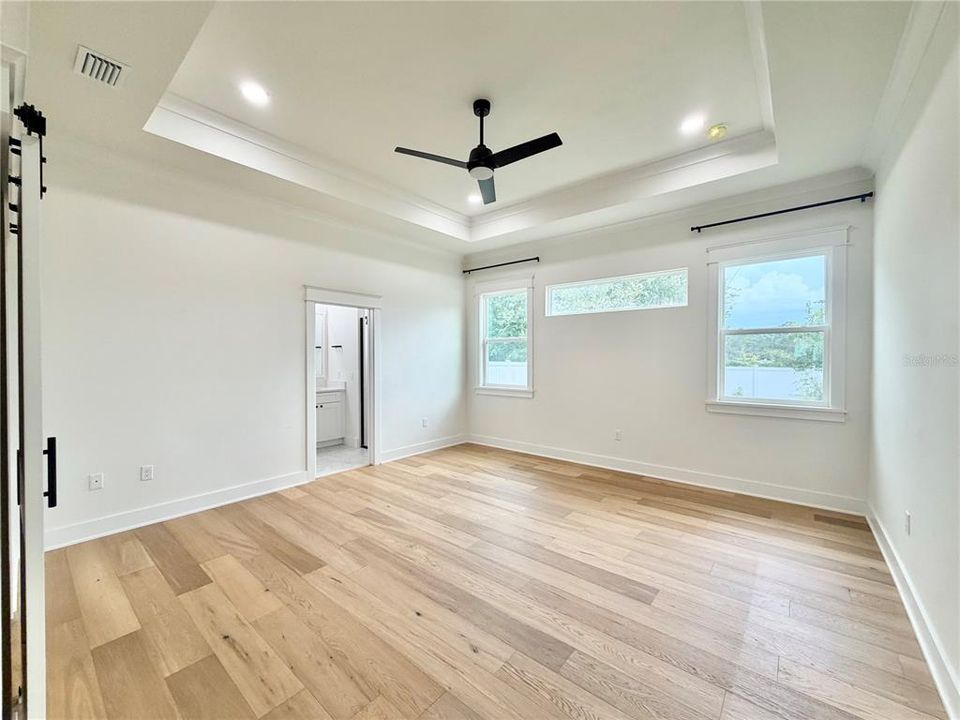 For Sale: $575,000 (4 beds, 3 baths, 2059 Square Feet)