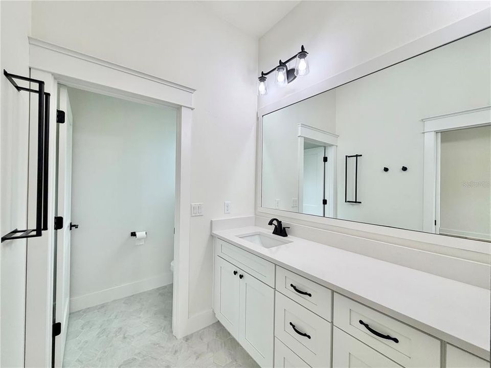 For Sale: $575,000 (4 beds, 3 baths, 2059 Square Feet)