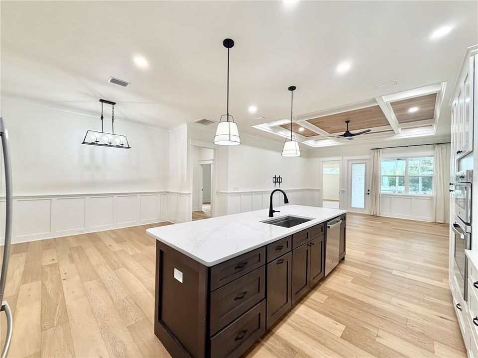For Sale: $575,000 (4 beds, 3 baths, 2059 Square Feet)