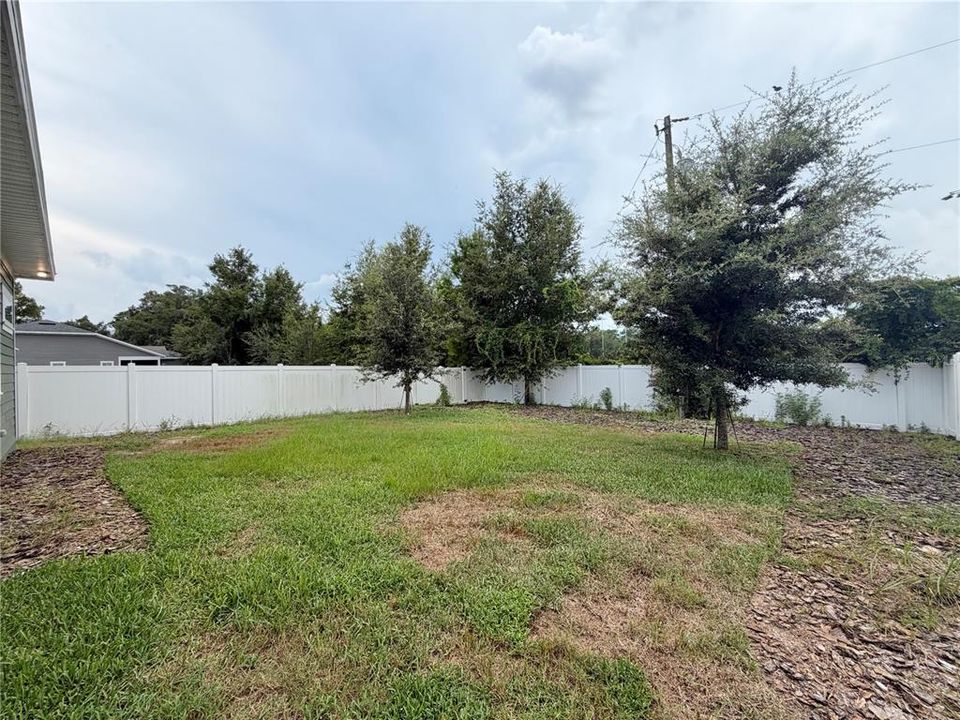 For Sale: $575,000 (4 beds, 3 baths, 2059 Square Feet)