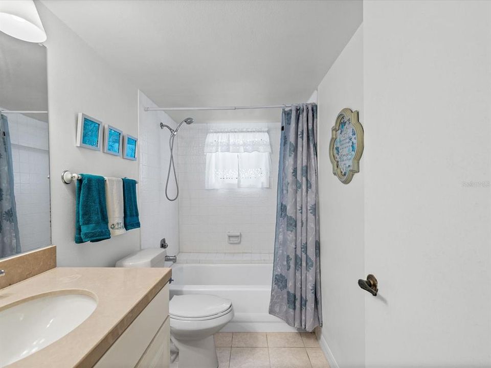 En Venta: $119,900 (2 camas, 2 baños, 1075 Pies cuadrados)