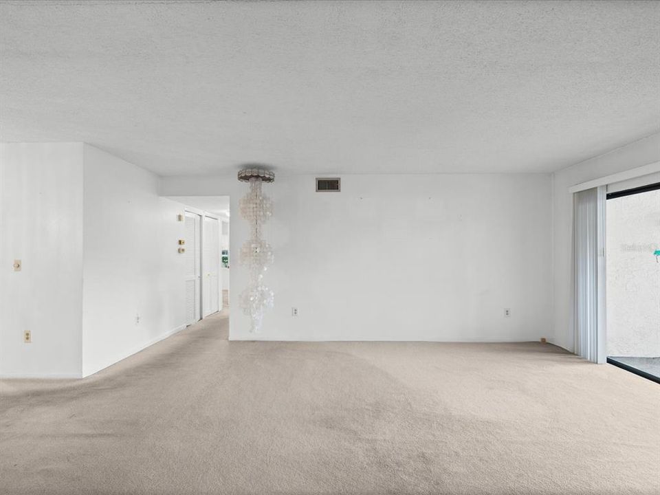 En Venta: $119,900 (2 camas, 2 baños, 1075 Pies cuadrados)