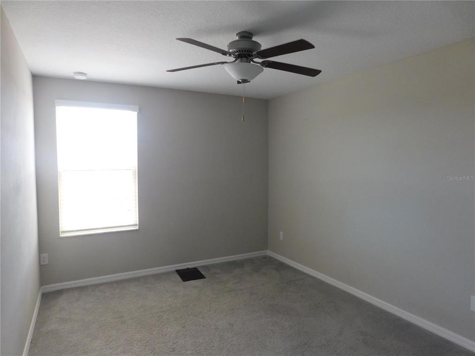 For Sale: $329,900 (4 beds, 3 baths, 2579 Square Feet)