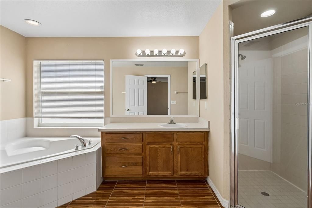 For Sale: $349,000 (3 beds, 2 baths, 1856 Square Feet)
