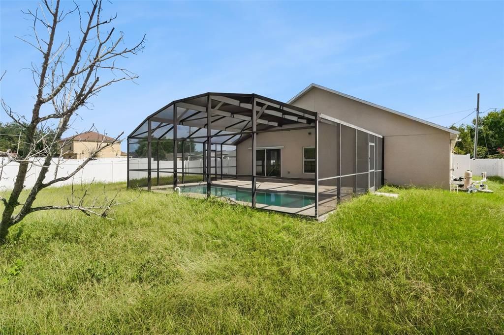 For Sale: $349,000 (3 beds, 2 baths, 1856 Square Feet)
