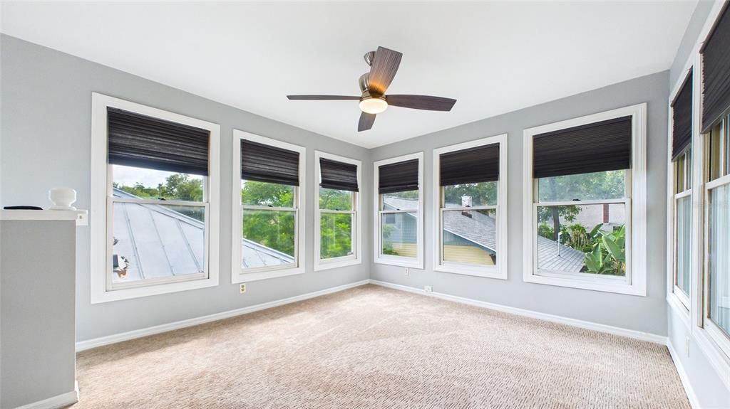 For Rent: $3,400 (3 beds, 2 baths, 1906 Square Feet)