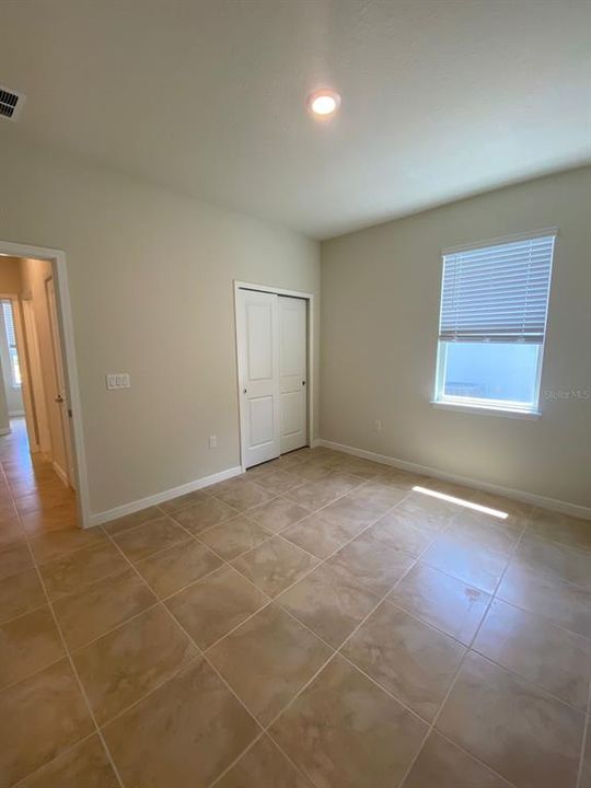 For Rent: $2,400 (3 beds, 2 baths, 1662 Square Feet)