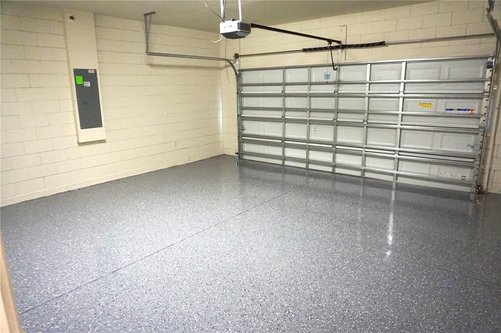 For Rent: $2,400 (3 beds, 2 baths, 1662 Square Feet)