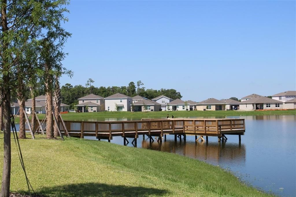 For Rent: $2,400 (3 beds, 2 baths, 1662 Square Feet)