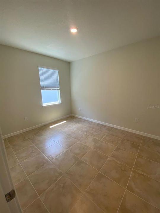 For Rent: $2,400 (3 beds, 2 baths, 1662 Square Feet)