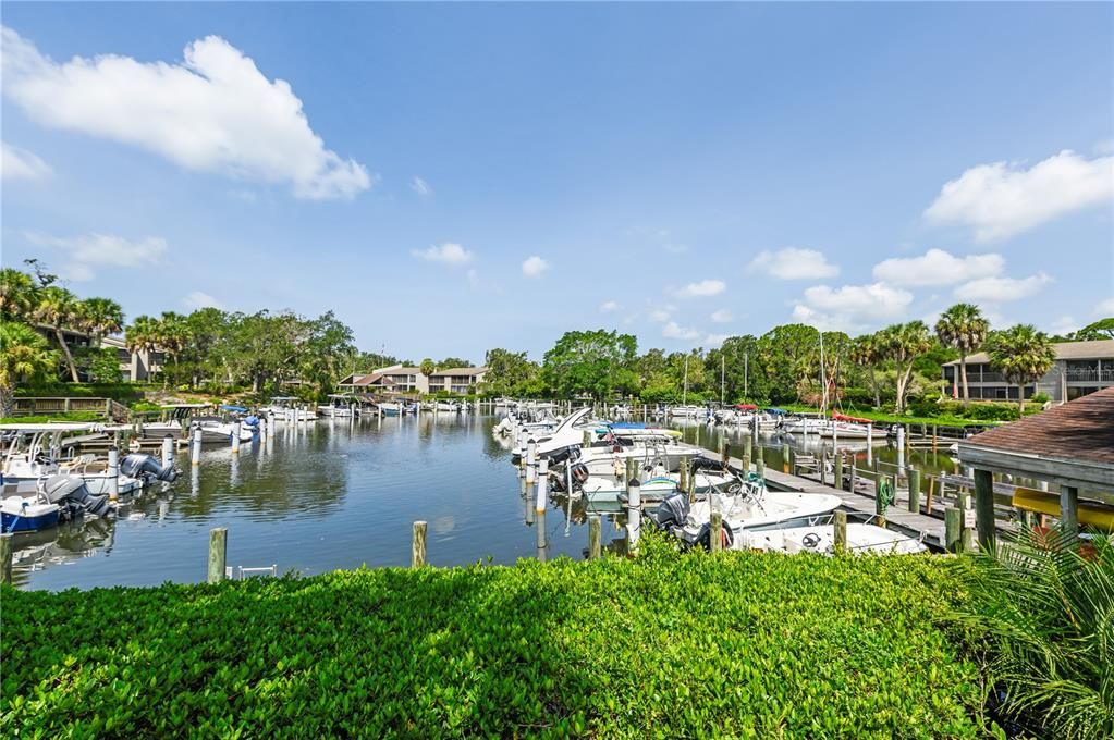 For Sale: $349,000 (3 beds, 3 baths, 1906 Square Feet)