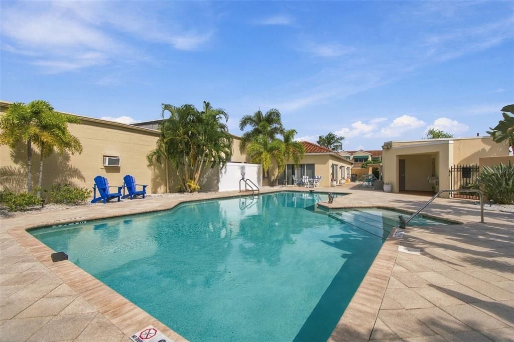For Sale: $344,500 (2 beds, 2 baths, 1231 Square Feet)