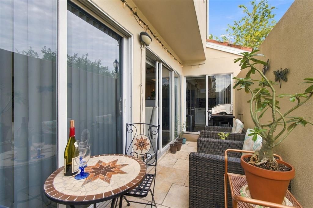 For Sale: $344,500 (2 beds, 2 baths, 1231 Square Feet)