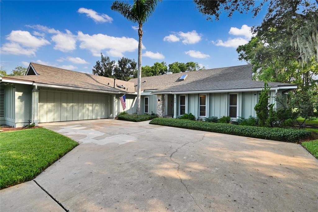 For Sale: $695,000 (4 beds, 3 baths, 2437 Square Feet)