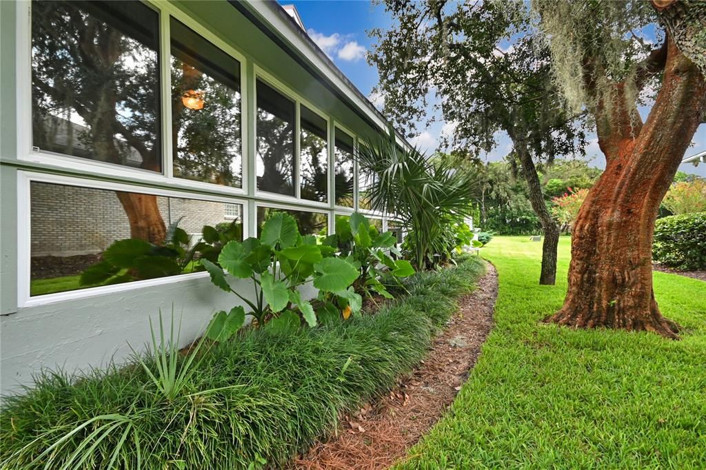 For Sale: $695,000 (4 beds, 3 baths, 2437 Square Feet)