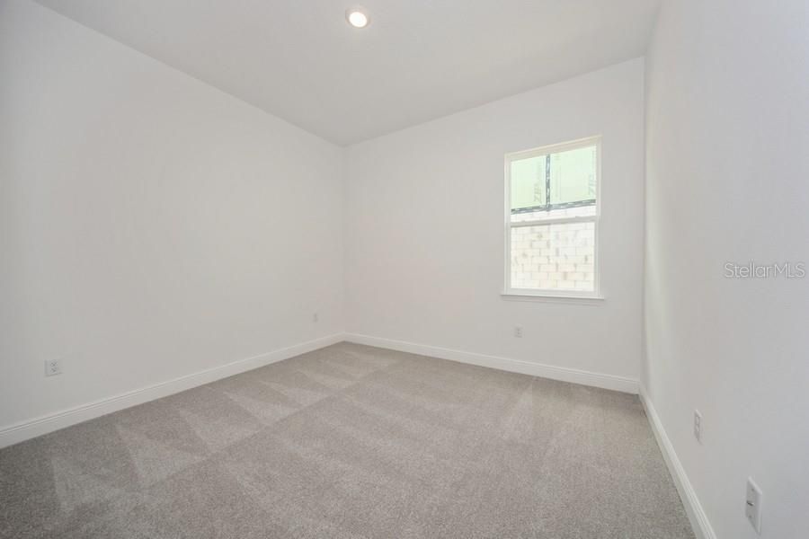For Rent: $5,600 (5 beds, 3 baths, 3076 Square Feet)