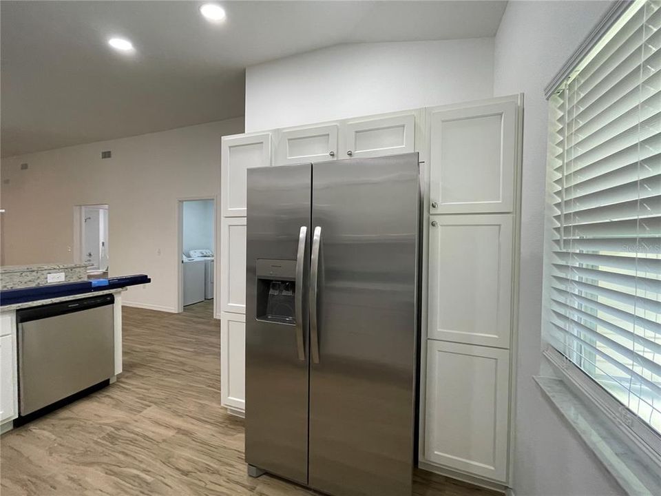For Rent: $1,700 (3 beds, 2 baths, 1274 Square Feet)