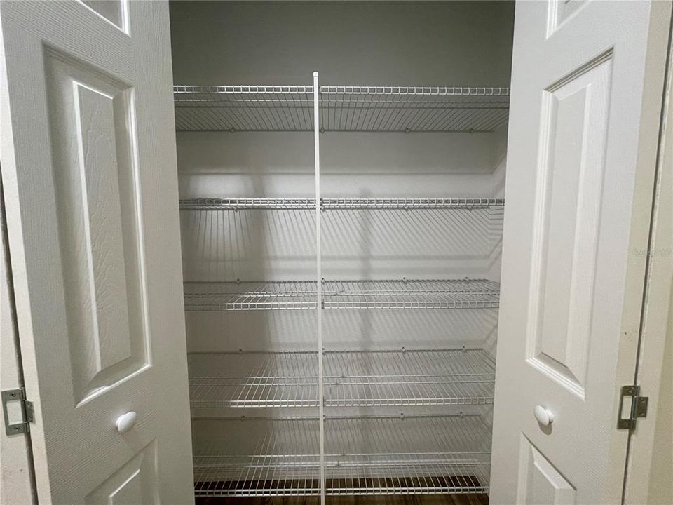 For Rent: $1,700 (3 beds, 2 baths, 1274 Square Feet)