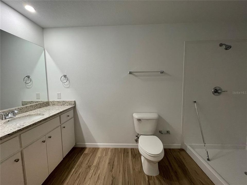 For Rent: $1,700 (3 beds, 2 baths, 1274 Square Feet)
