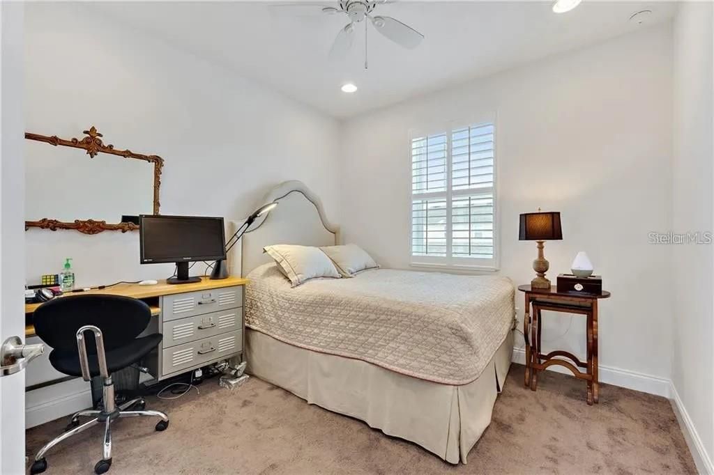 For Rent: $4,000 (3 beds, 2 baths, 1567 Square Feet)