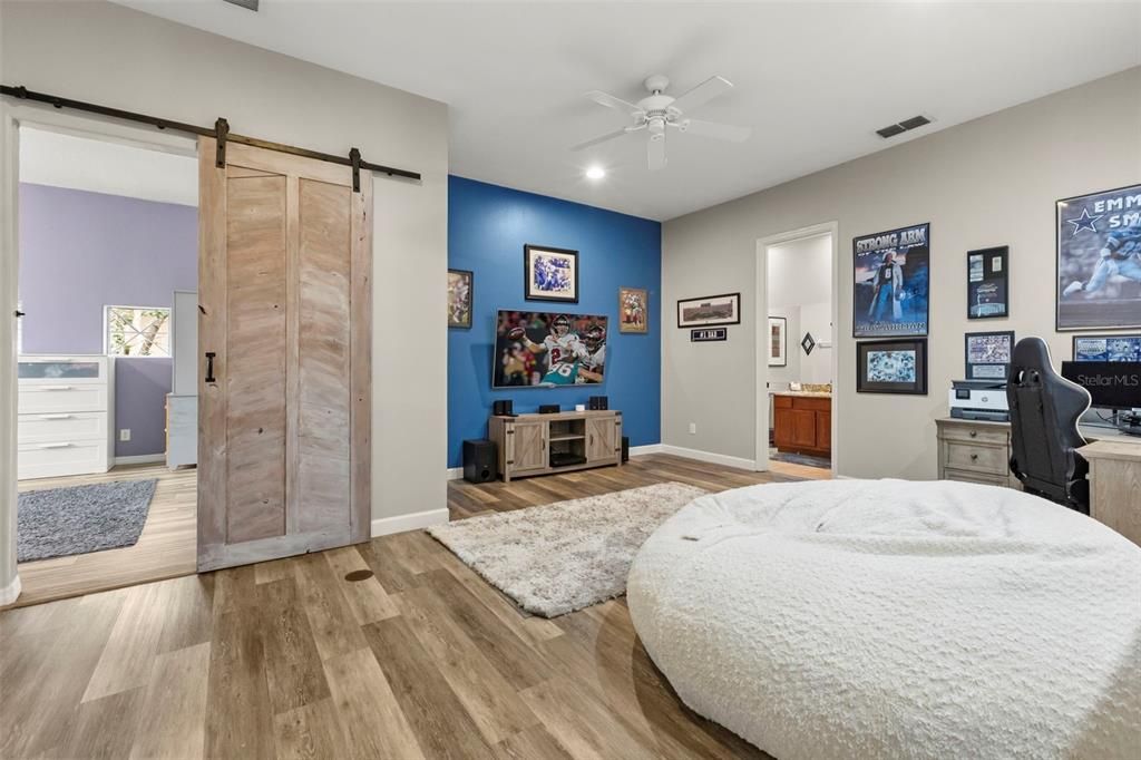 For Sale: $659,000 (4 beds, 3 baths, 2744 Square Feet)