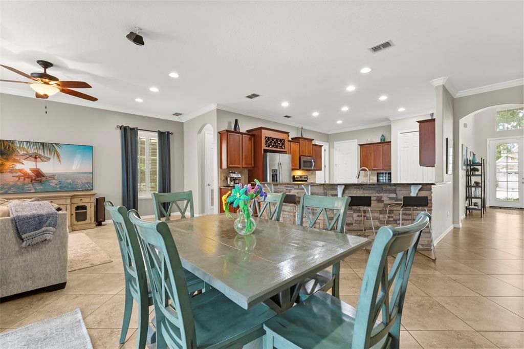 For Sale: $659,000 (4 beds, 3 baths, 2744 Square Feet)