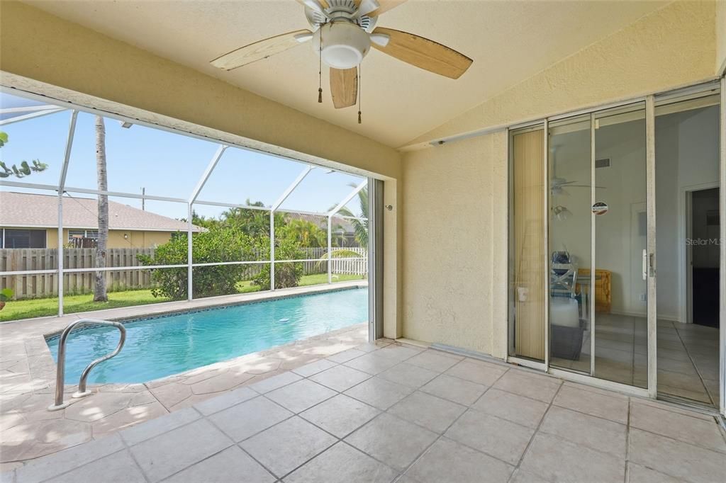 For Sale: $359,900 (3 beds, 2 baths, 1516 Square Feet)