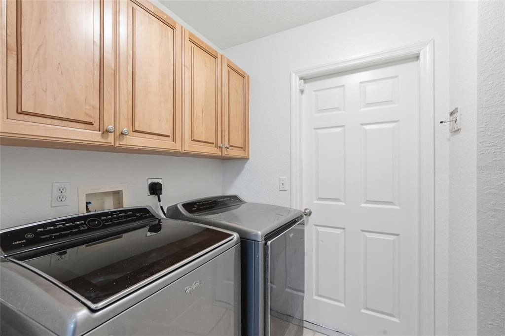 For Sale: $359,900 (3 beds, 2 baths, 1516 Square Feet)