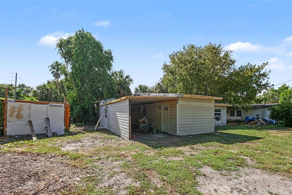 На продажу: $120,000 (2 спален, 1 ванн, 820 Квадратных фут)