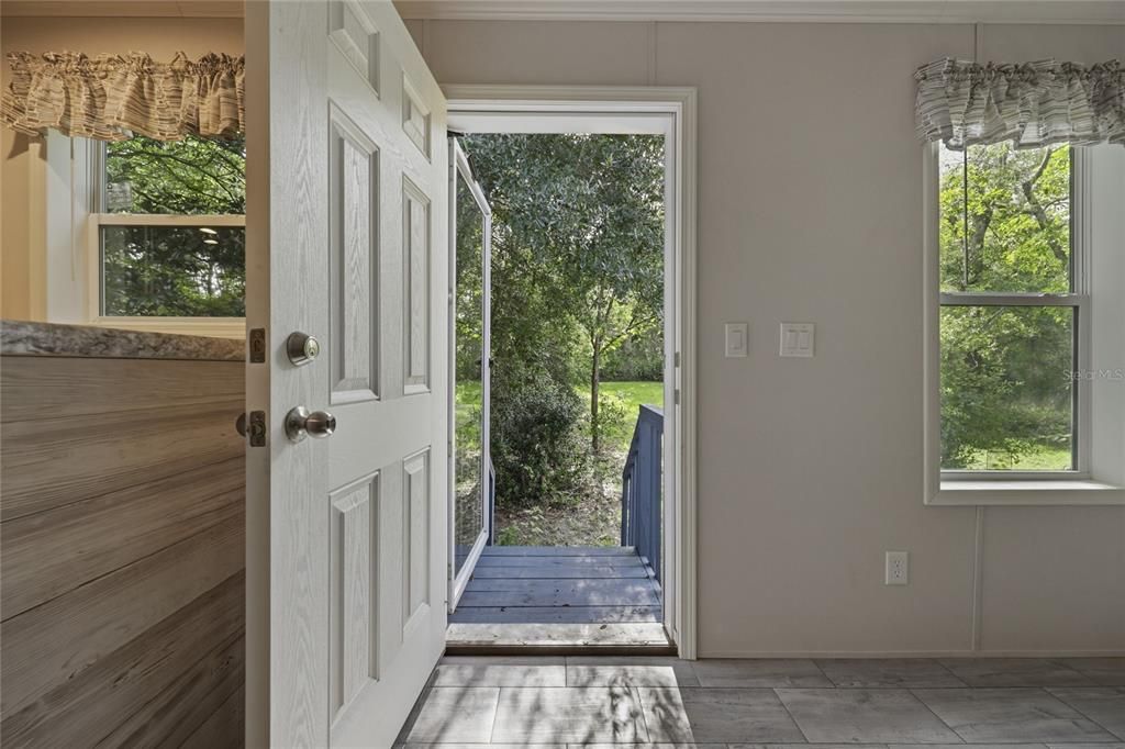 For Sale: $1,100,000 (3 beds, 2 baths, 1782 Square Feet)