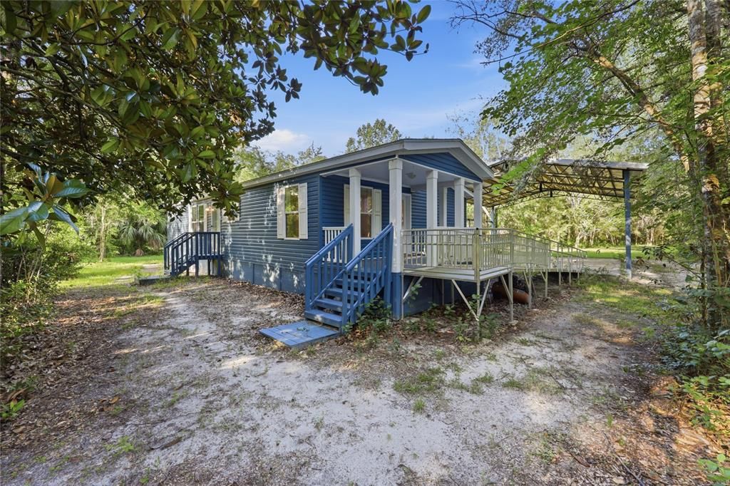 For Sale: $1,100,000 (3 beds, 2 baths, 1782 Square Feet)
