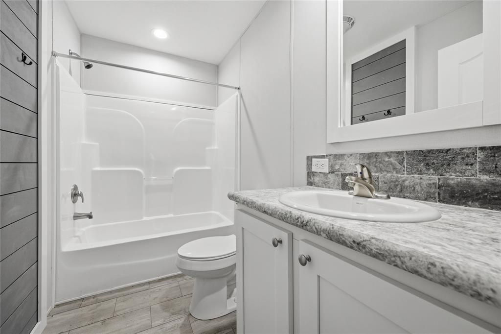 For Sale: $1,100,000 (3 beds, 2 baths, 1782 Square Feet)