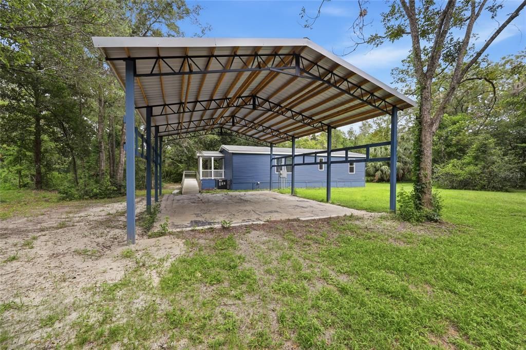 For Sale: $1,100,000 (3 beds, 2 baths, 1782 Square Feet)