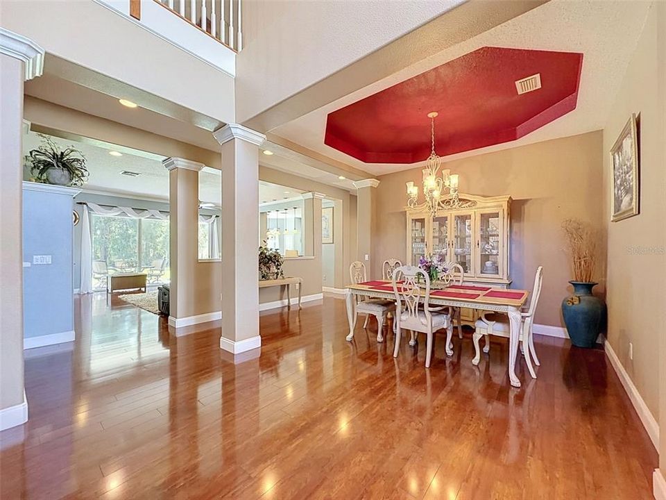 For Sale: $800,000 (5 beds, 3 baths, 3945 Square Feet)