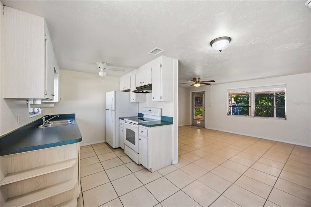 For Sale: $395,000 (4 beds, 0 baths, 1885 Square Feet)