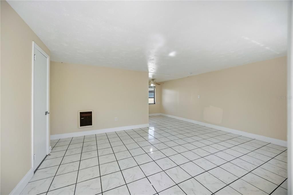 For Sale: $395,000 (4 beds, 0 baths, 1885 Square Feet)