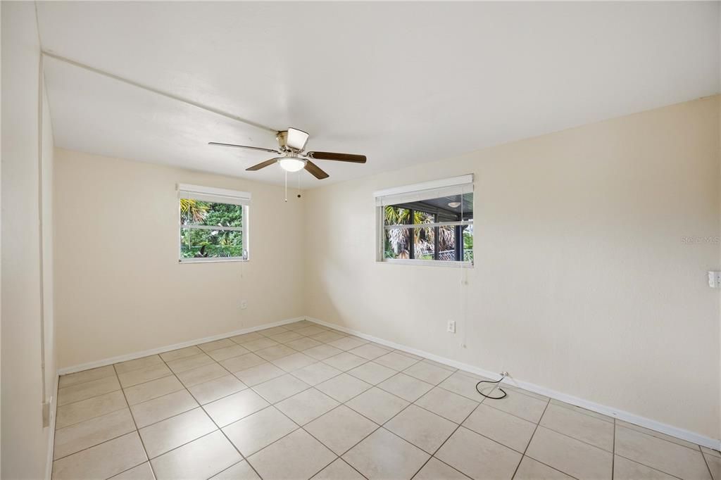 For Sale: $395,000 (4 beds, 0 baths, 1885 Square Feet)