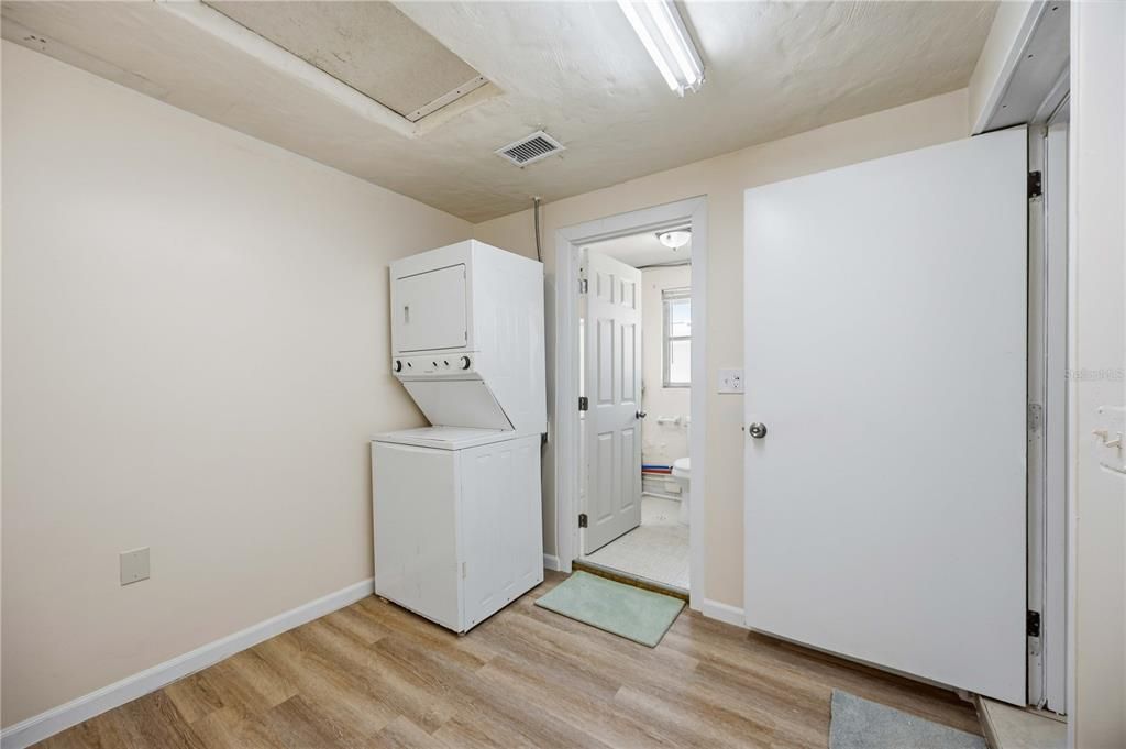 For Sale: $395,000 (4 beds, 0 baths, 1885 Square Feet)
