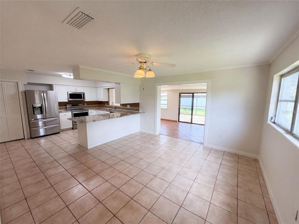 For Sale: $322,000 (3 beds, 2 baths, 1542 Square Feet)