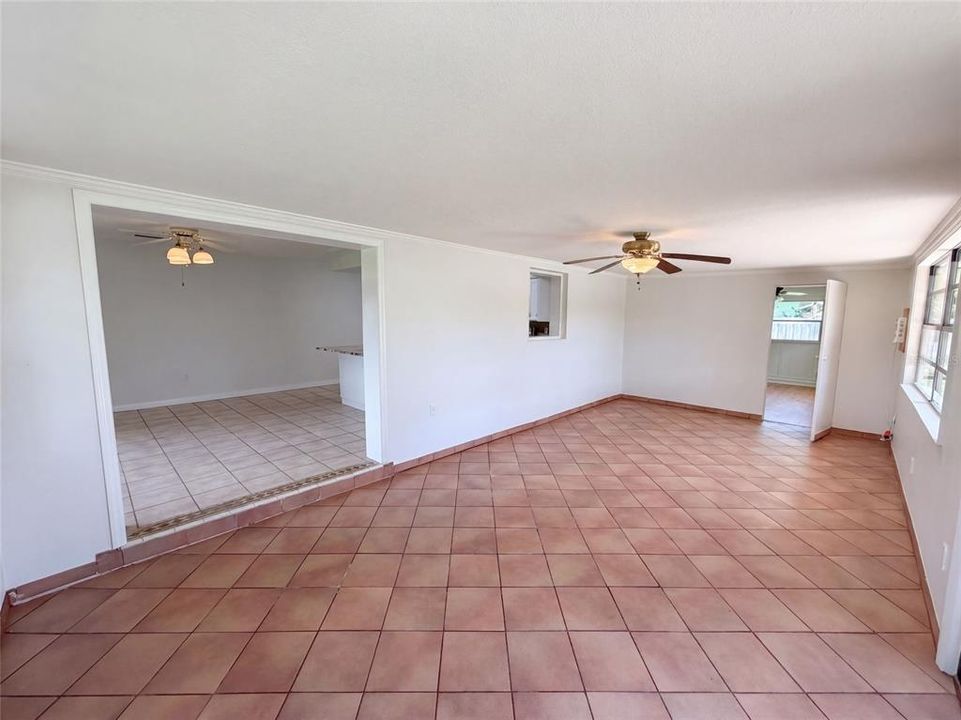For Sale: $322,000 (3 beds, 2 baths, 1542 Square Feet)