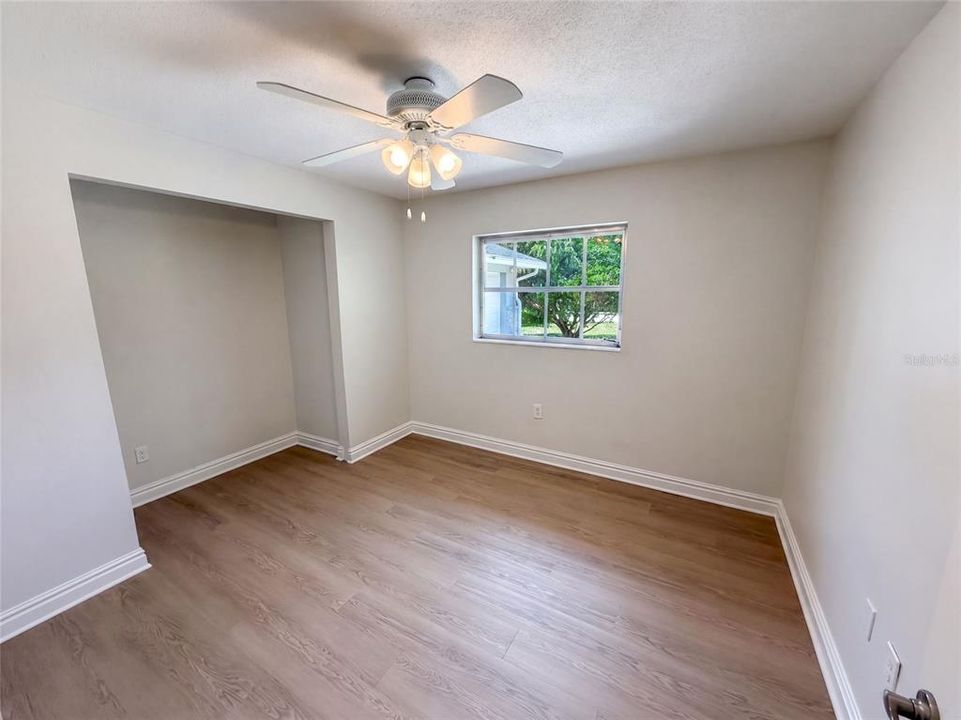 For Sale: $322,000 (3 beds, 2 baths, 1542 Square Feet)