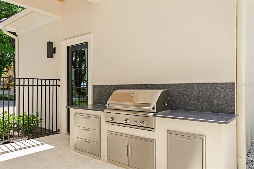 En Venta: $7,900,000 (5 camas, 5 baños, 6671 Pies cuadrados)